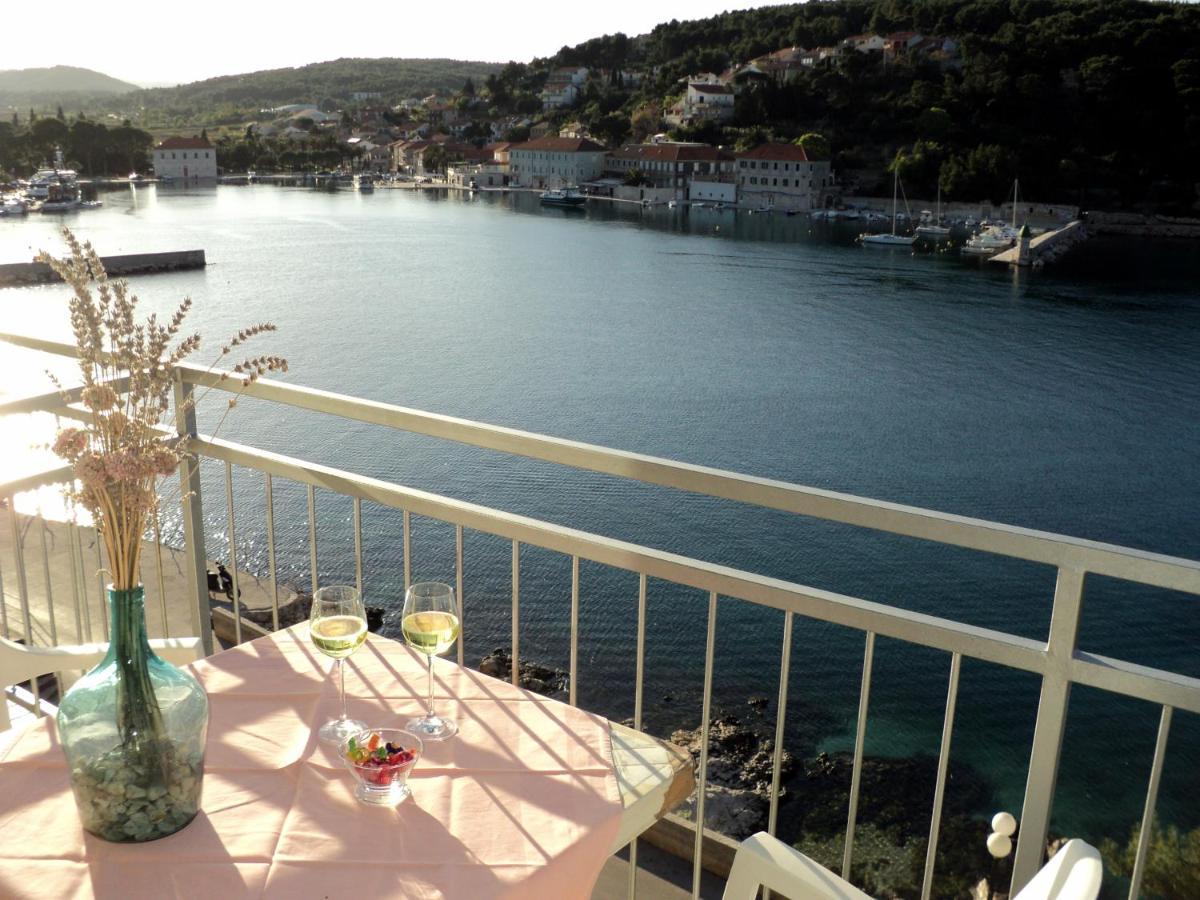Apartments Rubinic Jelsa  Exterior photo