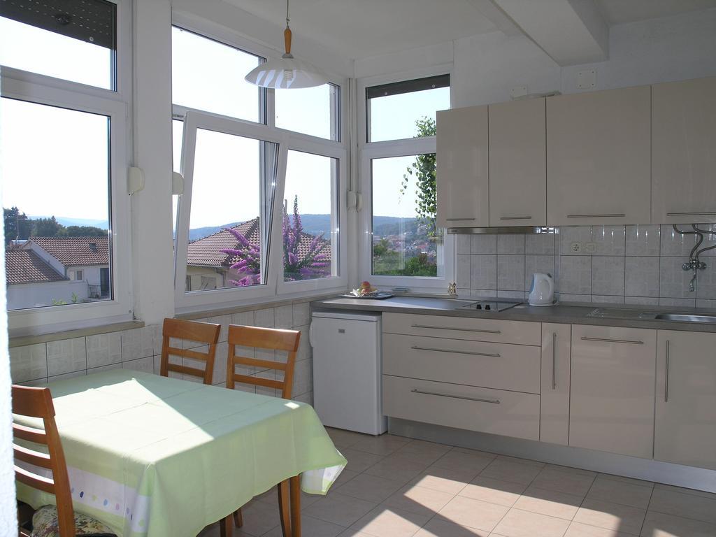 Apartments Rubinic Jelsa  Room photo
