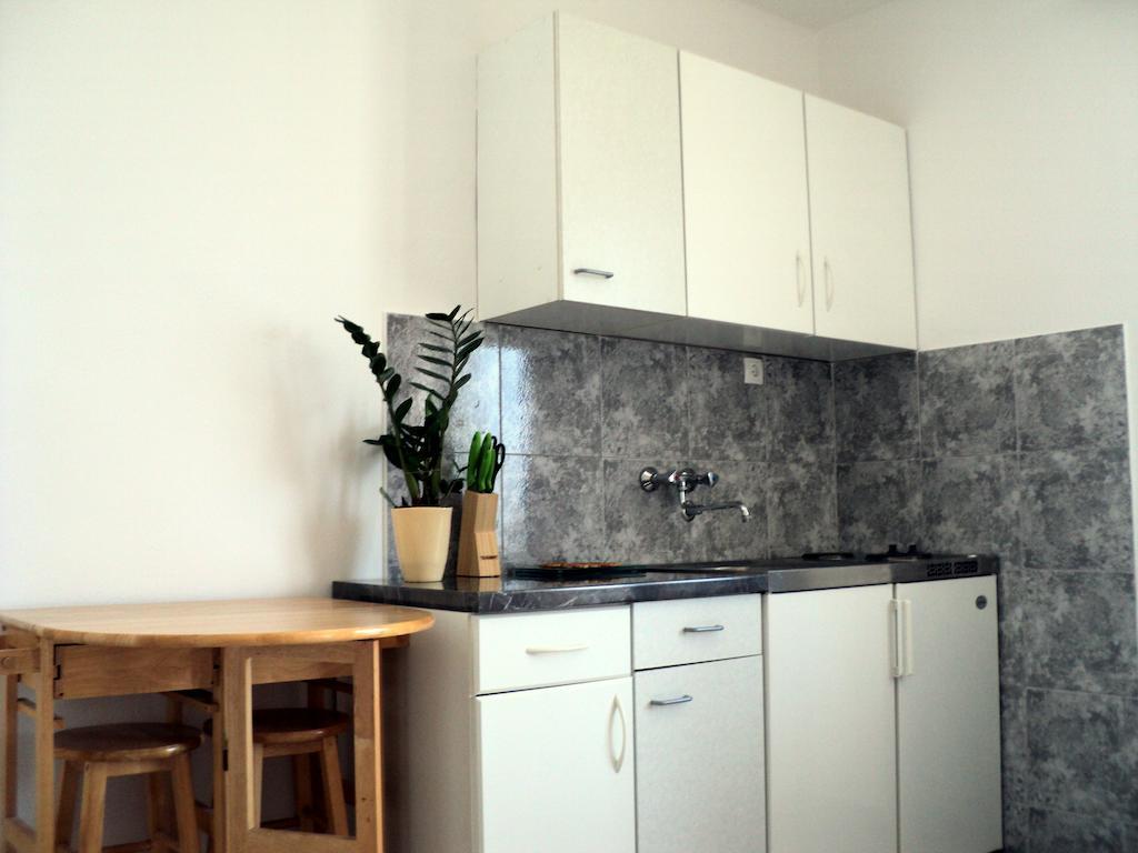 Apartments Rubinic Jelsa  Room photo